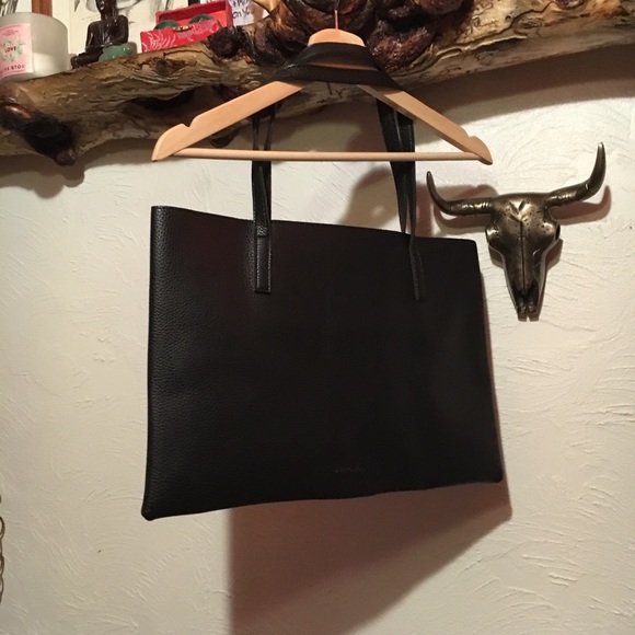 Vince camuto bag - Picture 3 of 5